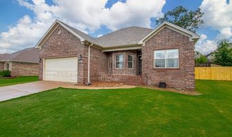3906 Edgewater Dr, Benton, AR 72019