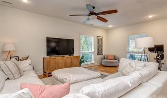 1221 Kennon St, Charlotte, NC 28205