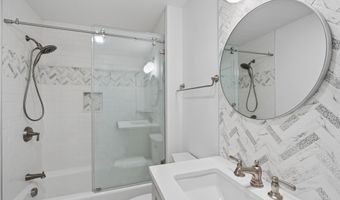 1 Cobtail Way, Bedford, NH 03110