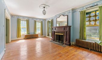 160 Manning Blvd, Albany, NY 12203