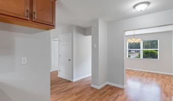 330 Whitehall Dr, Ballwin, MO 63021