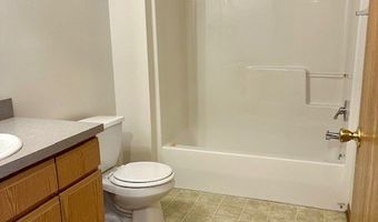 1894 Springfield Lake Blvd 102, Akron, OH 44224