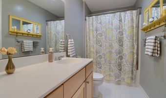 5565 Gallery Park Dr, Ann Arbor, MI 48103