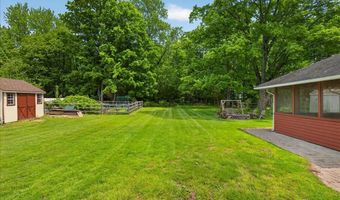 1006 King Rd, Cheshire, CT 06410