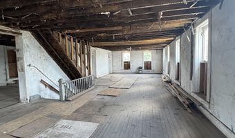 75 S Main St, Andrews, IN 46702