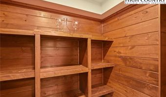 870 Clubhouse Dr A2, Banner Elk, NC 28604