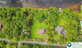 141 Embill Dr, Tobyhanna, PA 18610