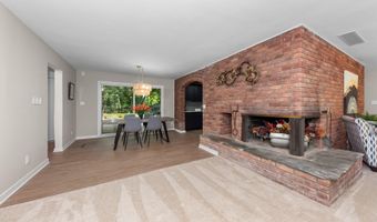 3446 Charing Cross Rd, Ann Arbor, MI 48108