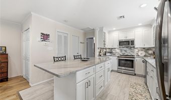 66 Harbor N, Amityville, NY 11701