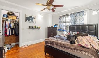 51 Oakland Ave, Cranston, RI 02910