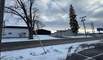 908 N Wayne St, Angola, IN 46703