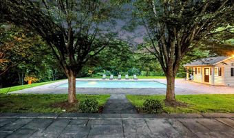12212 DREWS Ct, Potomac, MD 20854