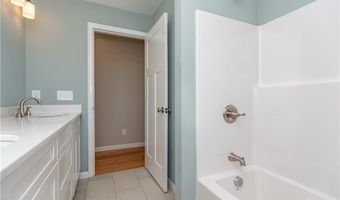 24 Cassidy Trl, Coventry, RI 02816