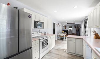 1239 Dossett St, Athens, TN 37303
