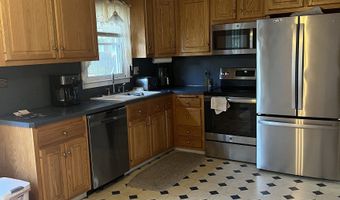 47 Robin St, Bristol, CT 06010