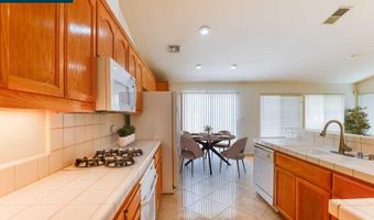 4513 Country Hills Dr, Antioch, CA 94531