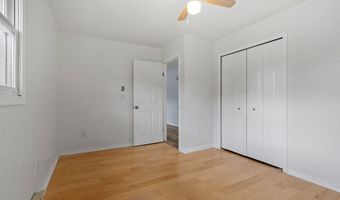 7 Hemlock Ln, Albany, NY 12208