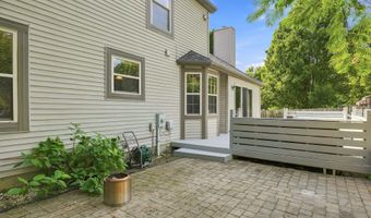 1438 Newell Ct, Columbus, OH 43228