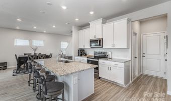 1010 Harry Ct, Albemarle, NC 28001