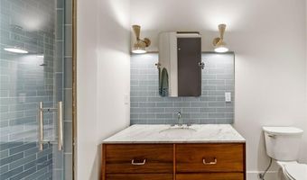 46 W Elvendon Dr, Bella Vista, AR 72715