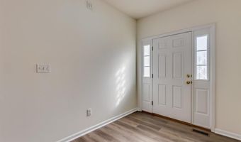 253 Village Creek Dr Dr, Ballwin, MO 63021