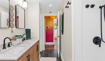239 Richmond Dr, Warwick, RI 02888