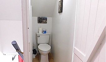 465 W MARINE Dr, Astoria, OR 97103
