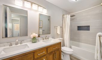 819 Papalalo Pl, Honolulu, HI 96825