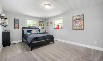 5944 N Olivia Dr, Alexandria, IN 46001