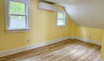 70 Pearl St, Bangor, ME 04401