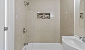 330 S CLINTON St, Baltimore, MD 21224