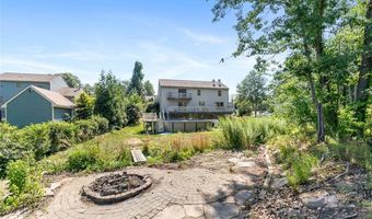8 Ashley Dr, Lincoln, RI 02865