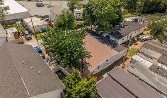 8 SHERMAN Dr, Claymont, DE 19703