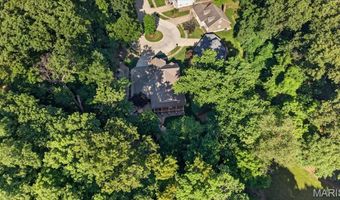 884 Village Brook Ct, Ballwin, MO 63021