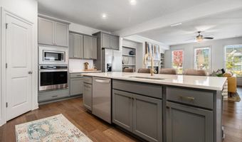 3235 Rockbridge Rd SW, Avondale Estates, GA 30002