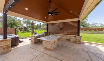 1009 Bluebonnet Ln, Adkins, TX 78101