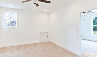 1300 HUNTERS HILL Ln, Auburn, AL 36830