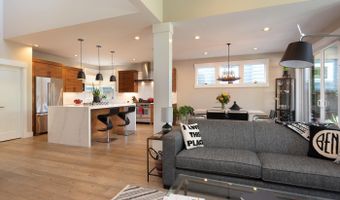 2100 NW Newport Hills Dr, Bend, OR 97703