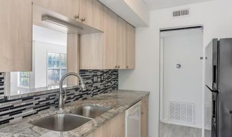 1008 Glenleaf Dr, Peachtree Corners, GA 30092