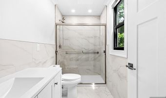 309 Clinton Ave, Bergenfield, NJ 07621