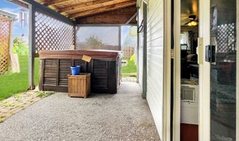 17305 BLUEBERRY Dr, Brookings, OR 97415