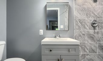 11223 WESTPORT Dr, Bowie, MD 20720