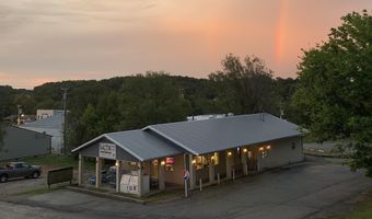 304 S Market St, Alton, MO 65606