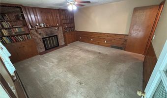 1031 Chevelle Dr, Akron, OH 44319