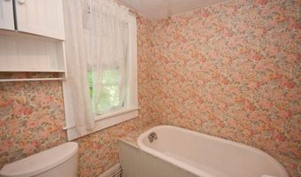 198 3rd St, Bangor, ME 04401
