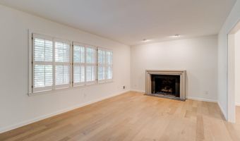 2214 Elkridge Dr, Camden, SC 29020