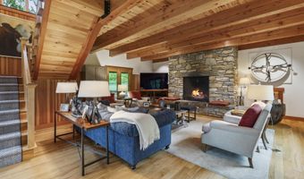 463 North Rd, Barnard, VT 05032