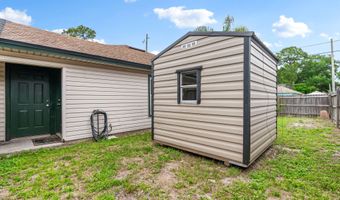 92 W 13TH St, Atlantic Beach, FL 32233