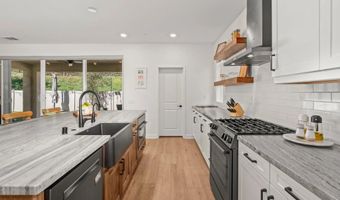 3012 Starry Night Dr, Escondido, CA 92029