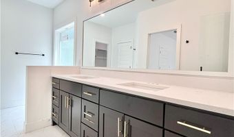 6 Ashley Ln, Bella Vista, AR 72715